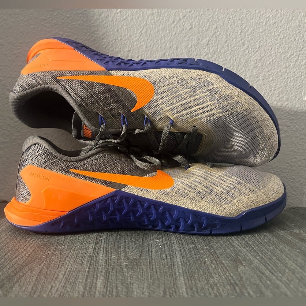Nike Blue and Orange Athletic Sneakers with Mesh Upper - Picture 4 of 5